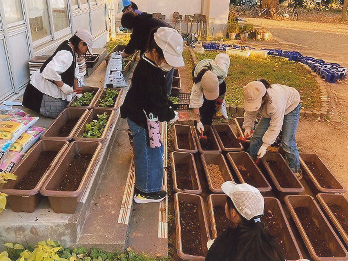 河原塚放課後児童クラブ学童園芸部
