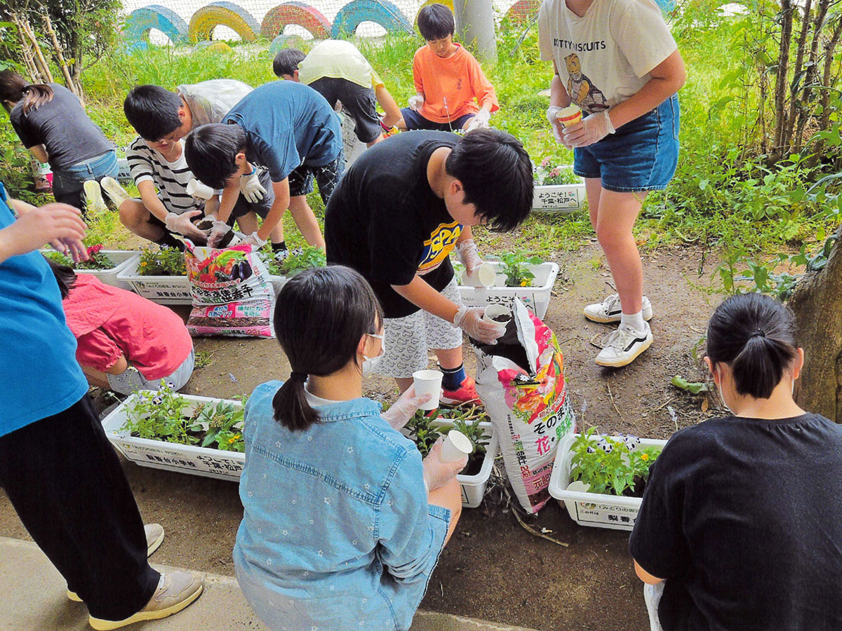 松戸市立梨香台小学校PTA花壇整備係